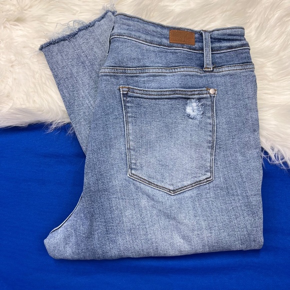 👖|•JUDY BLUE•| Skinny Fit Distressed Plus Size Jeans Size 20W👖 - Picture 5 of 8